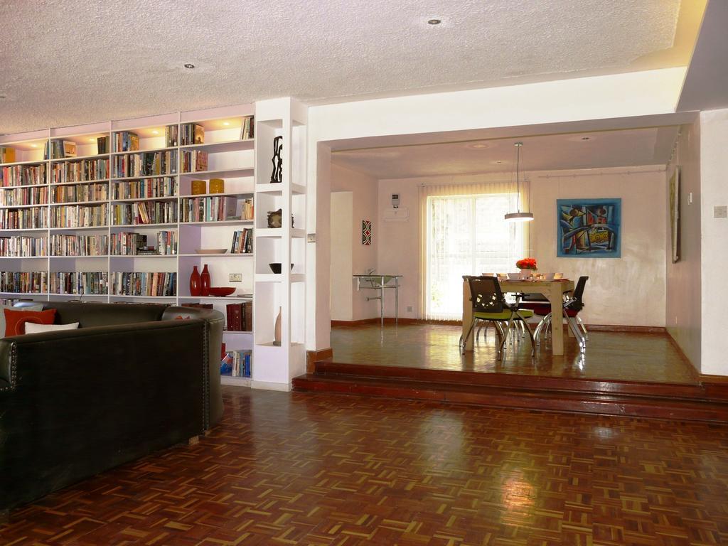 Maison Mitwaba Nairobi Luaran gambar
