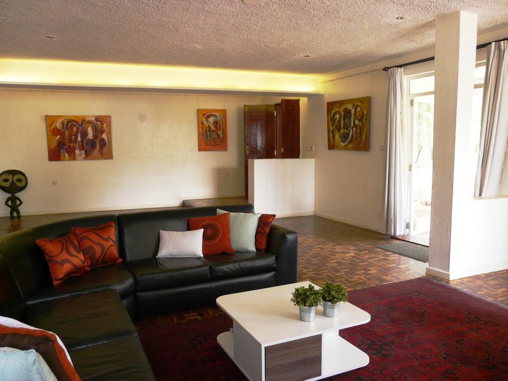 Maison Mitwaba Nairobi Luaran gambar