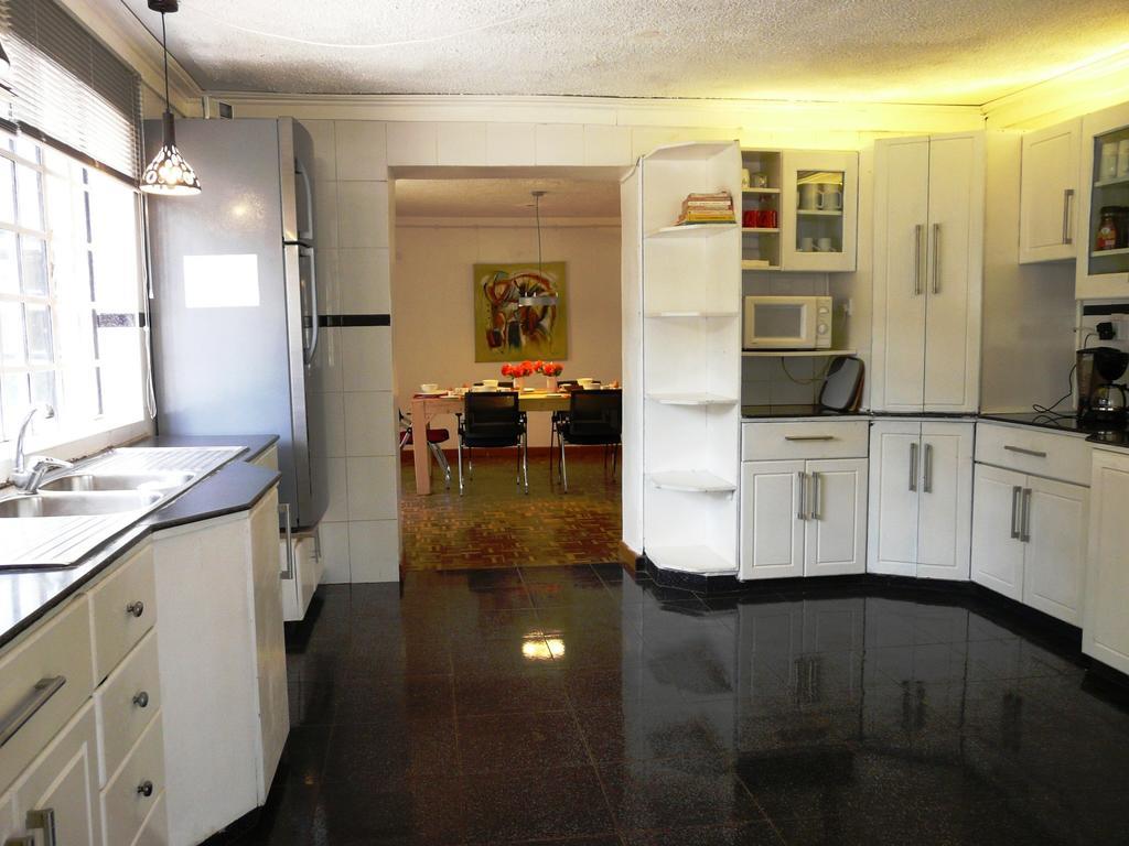 Maison Mitwaba Nairobi Luaran gambar